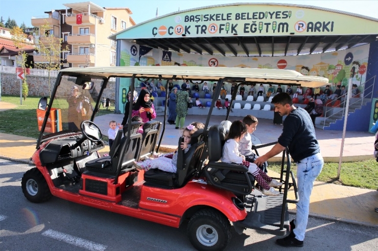 Başiskele’de Miniklere Trafik Eğitimi