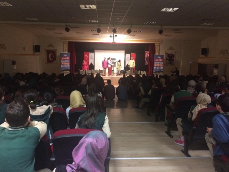 Minikler Hem Eğlenecek Hem Öğrenecek