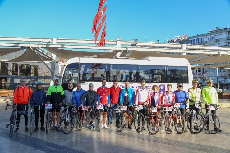 Büyükşehrin Desteğiyle Anıtkabir’e Pedal Çevirdiler