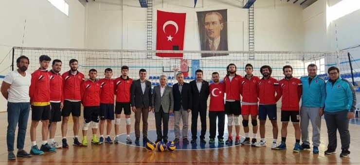 İşitme Engelliler İstanbul’a Uğurlandı