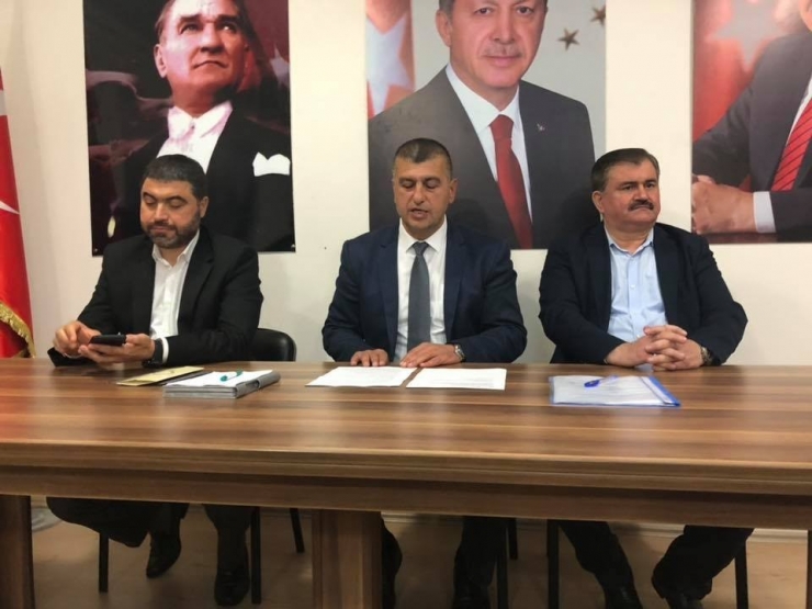 Ak Parti Yerel Seçim Gündemiyle Toplandı