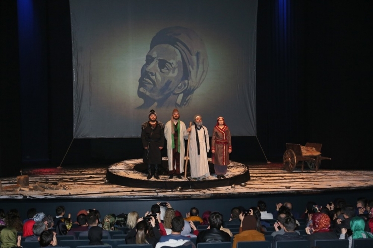 “Bir Yunus Hikayesi-kumdan Şehir” İzleyiciyle Buluştu