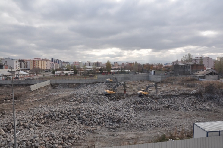 Sultan Alparslan Külliyesi’nin Yapım Çalışmaları Devam Ediyor