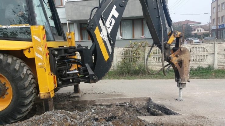 Yağmur Suyu Hatları Yapımı Devam Ediyor