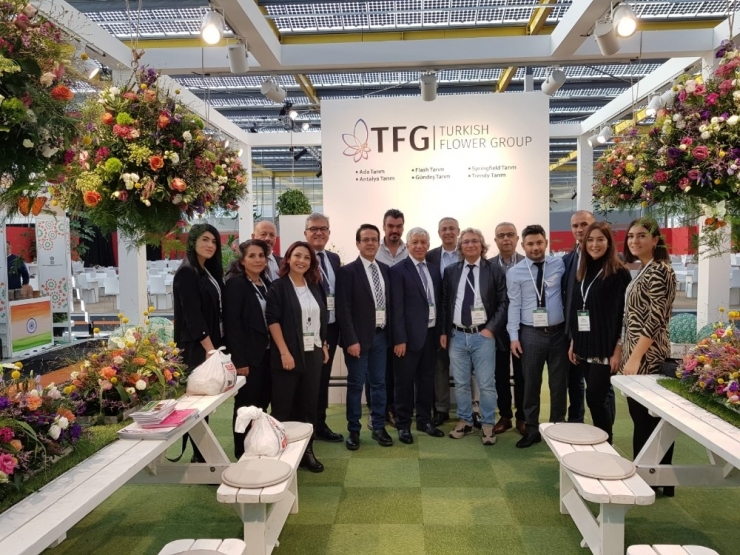 Türk Çiçeğini Hollanda’da Tanıttılar