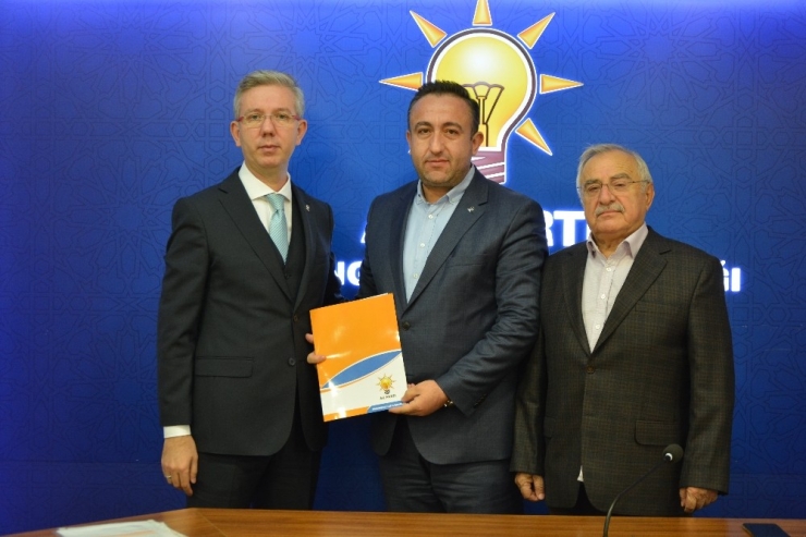 Dündar Aday Adaylığını Açıkladı