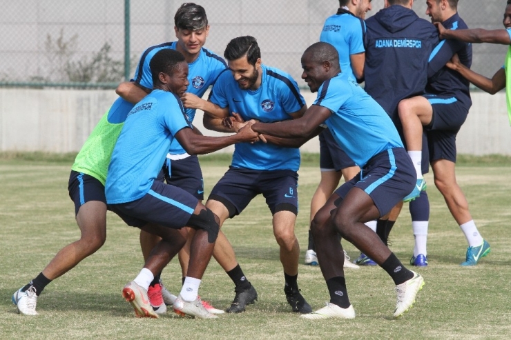 Adana Demirspor, Altay Maçı Hazırlıklarını Tamamladı