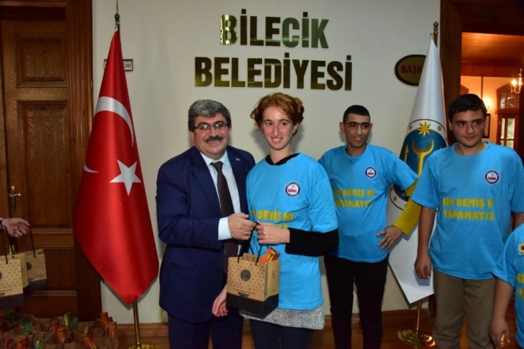 Başkan Can, Özel Konuklarını Ağırladı