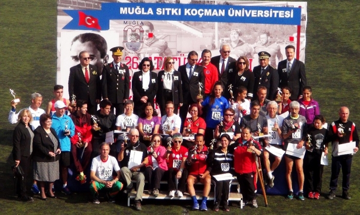 Muğla’da 26’ncı Atatürk’e Saygı Yol Koşusu