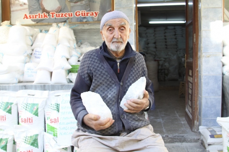 Doğal Yöntemlerle Öğütülen Tuz Daha Sağlıklı