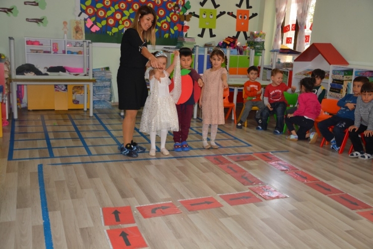 Kıbrıs İlkokulu Öğrencileri Kodlama Öğreniyor