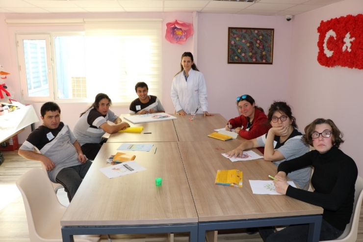 Engeller Eğitimle Aşılıyor