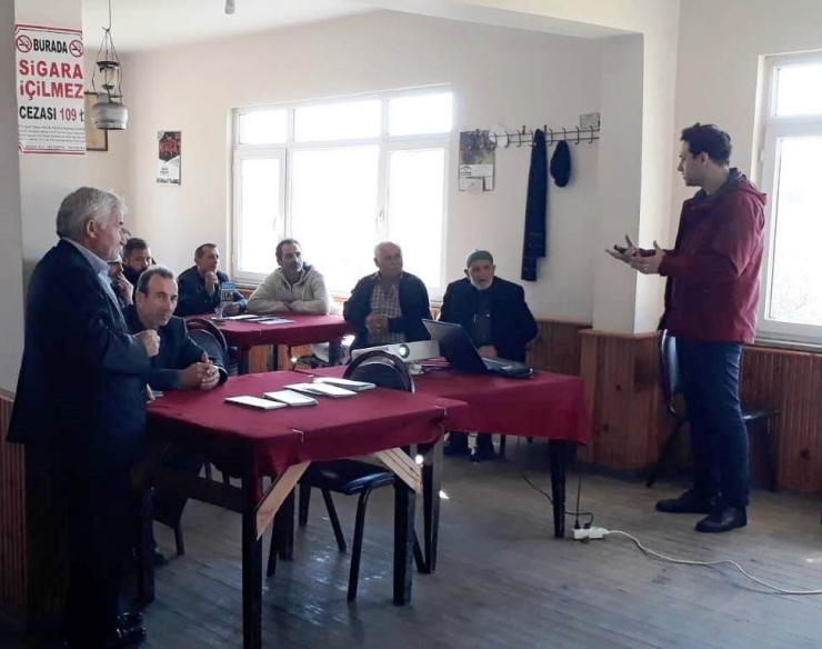 Köylülere Koyun Yetiştiriciliği Anlatıldı