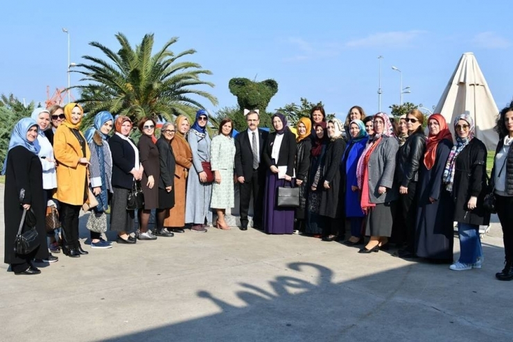 Başkan Şahin: “Kadın Toplumun Temel Taşıdır”