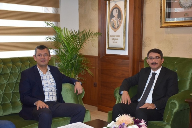 Chp’li Özel’den Ak Partili Çelik’e Teşekkür