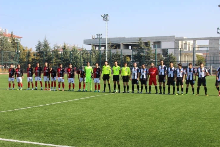 Isparta’da Yeşil Sahalarda Ender Rastlanan Olay