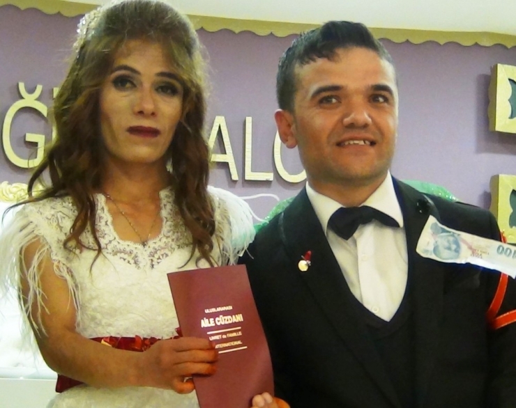 Boyları Aşklarına Engel Olmadı