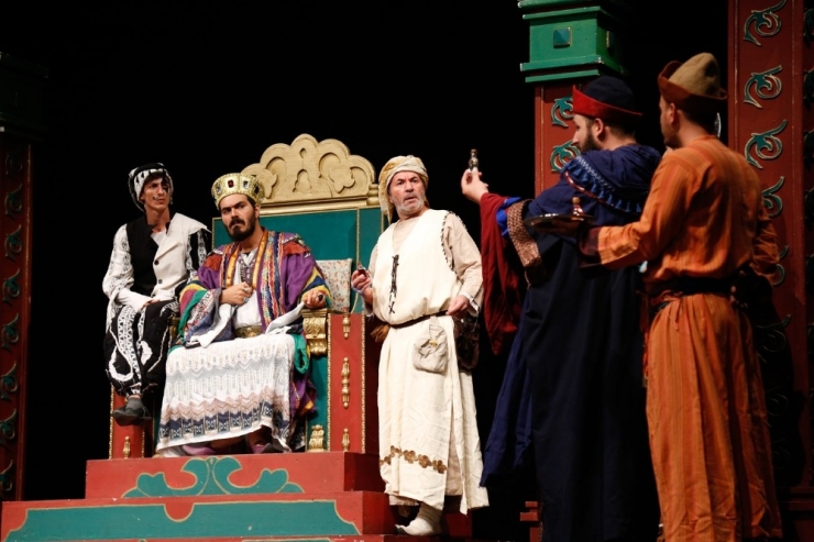 "Lokman Hekim Ve Şahmaran Efsanesi" Yine Sahnede