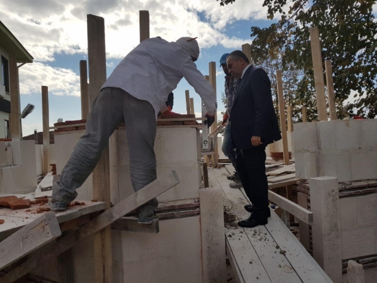 Başkan Dursun Ay Restorasyon Çalışmalarını İnceledi