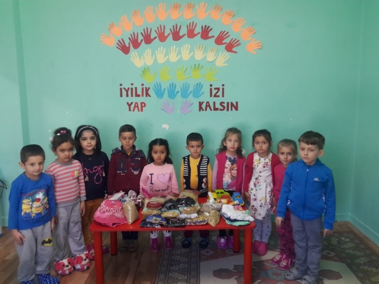 Minik Yüreklerden ’İyilik Yap İzi Kalsın’ Projesi