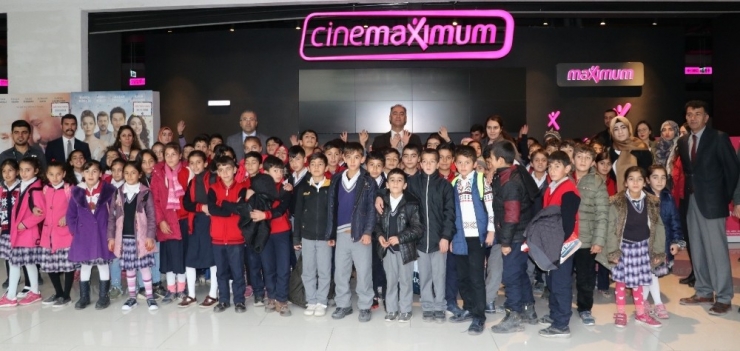 Van’da 15 Bin 424 Öğrenci Sinemayla Buluştu