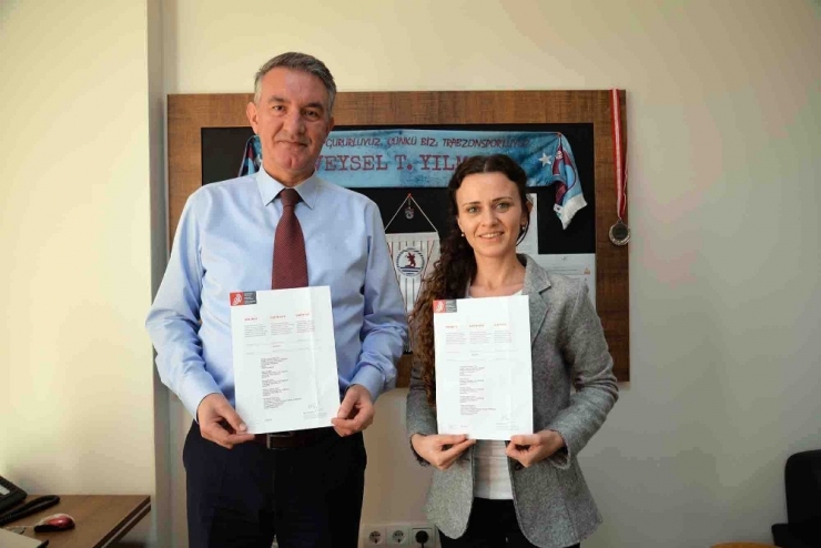 Uludağ Üniversitesi Akademisyenleri Kolon Kanserine Çare Buldu