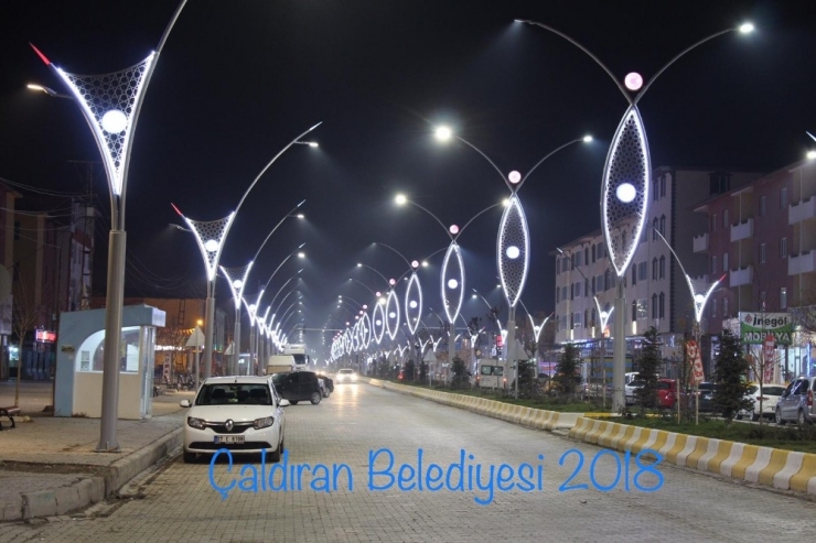 Çaldıran’ın Prestij Caddesi Hizmete Açıldı