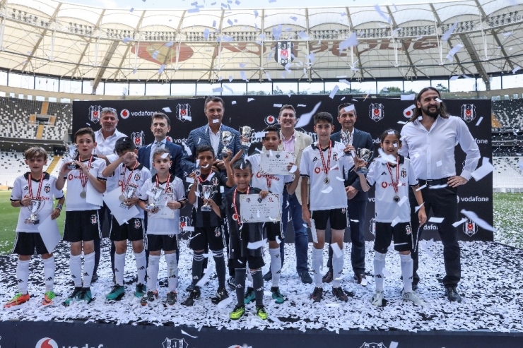 Geleceğin Karakartalı’na Felis’ten 3 Ödül