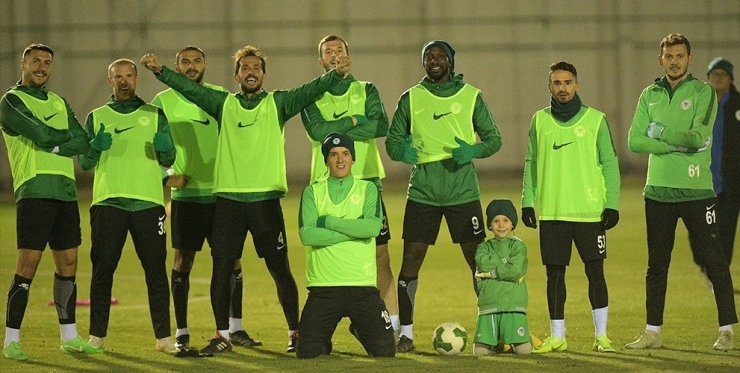 Atiker Konyaspor, Galatasaray Hazırlıklarına Altyapı Antrenörleriyle Başladı