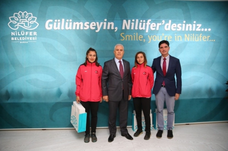 Dünya Şampiyonu Kardeşlerden Bozbey’e Ziyaret