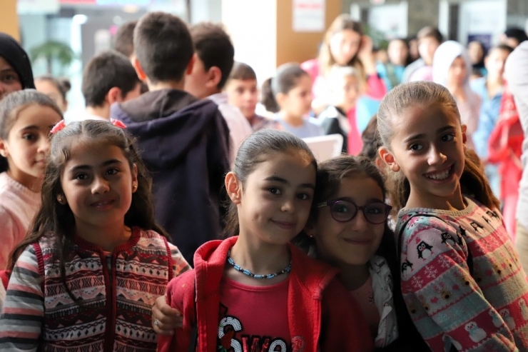 Mardinli 14 Bin 118 Öğrenciler Sinemayla Buluştu