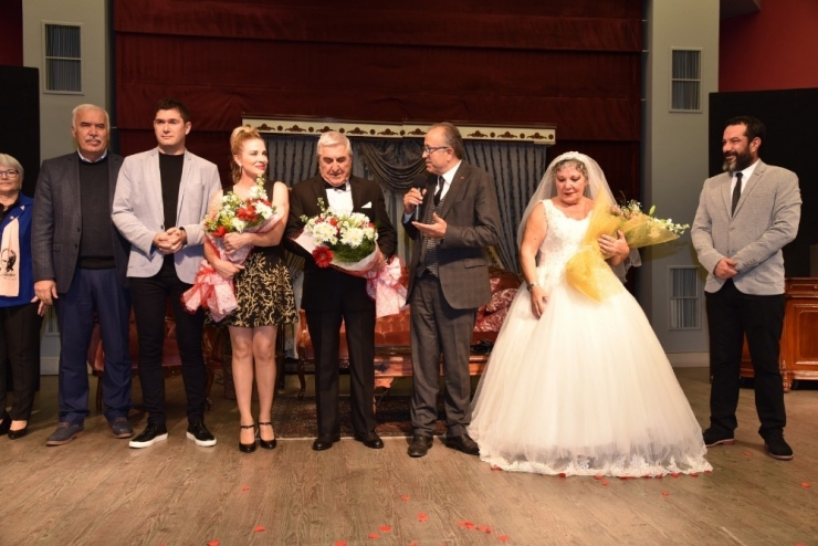 Manisalılar ‘İkinci Bahar’ İle Güldü