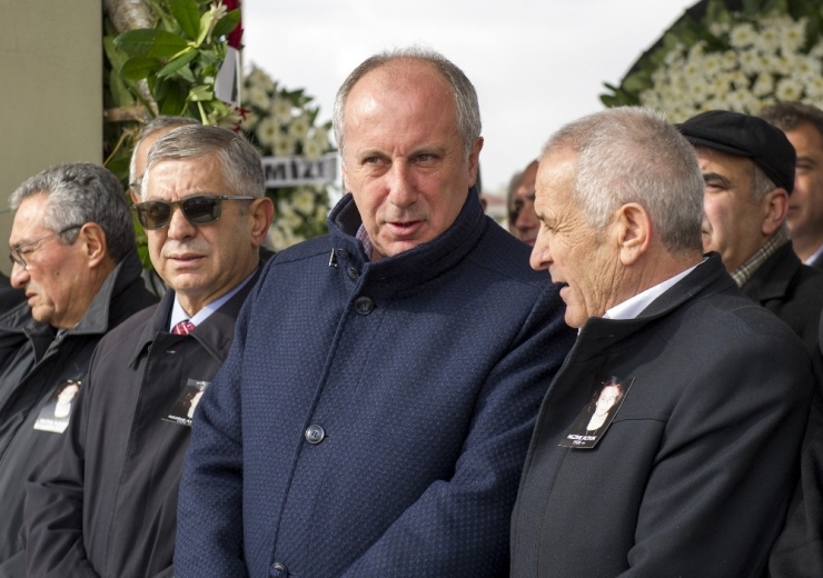 Muharrem İnce, Chp Genel Başkanı Kemal Kılıçdaroğlu İle Görüşmesine İlişkin, "Ben Partinin Cumhurbaşkanı Adayıyım. Yerel Seçim Yaklaşmış, Genel Başkan İle Görüşmemizden Daha Doğal Bir Şey Olamaz. Ben Kendi Kişisel Derdimin P