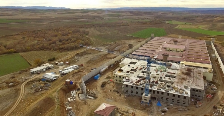 Yapımı Devam Eden Sungurlu T Tipi Kapalı Cezaevi Havadan Görüntülendi