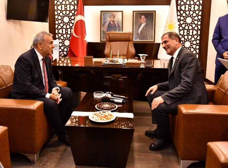 Genel Başkanların Görüşmesi Sonrası Kocaoğlu’ndan Dikkat Çeken Ziyaret