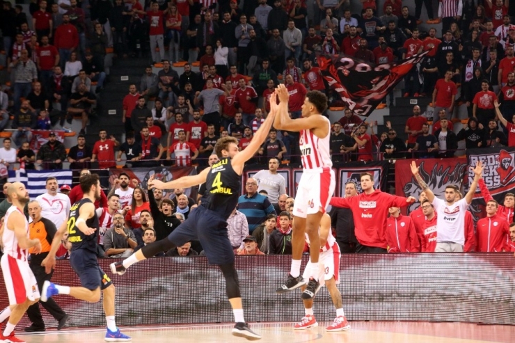Thy Euroleague: Olympiakos: 72 - Fenerbahçe: 73