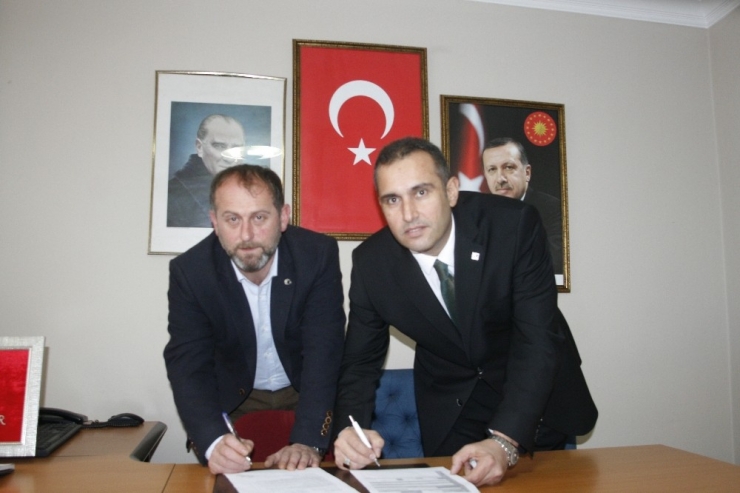 İskender, Yomra’ya Hizmet İçin Belediye Başkan Aday Adayı Oldu