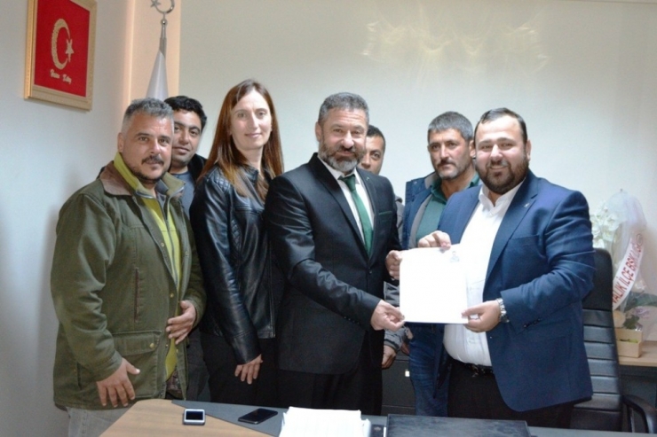 Ayvalık Ak Parti’de Üç İsim Belediye Başkanlığı Yarışına Katıldı