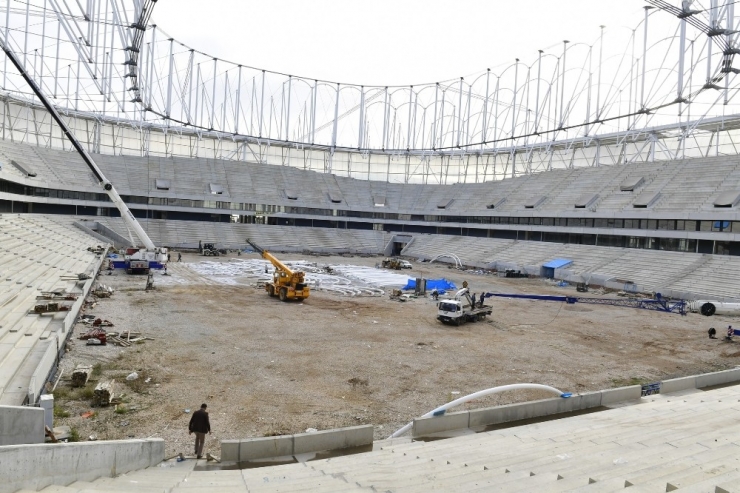 Adana Şehir Stadı İnşaatı Sürüyor