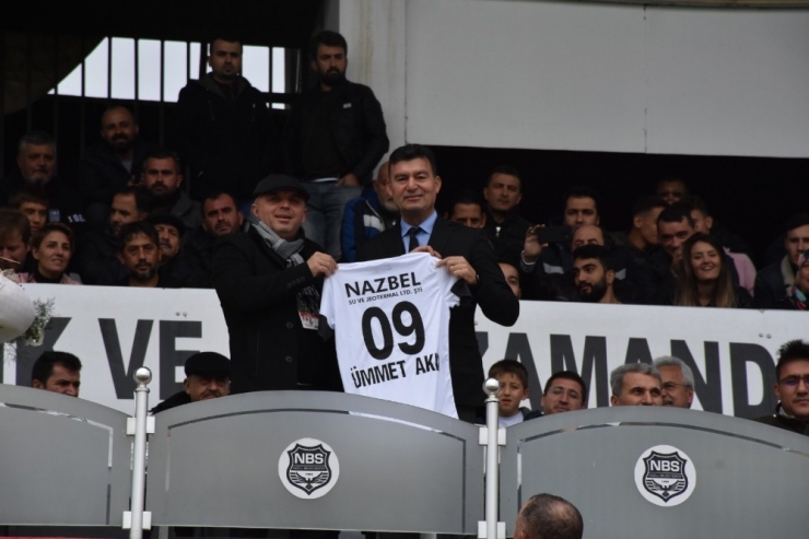Ümmet Akın, Nazilli Belediyespor’a Tribünden Destek Verdi