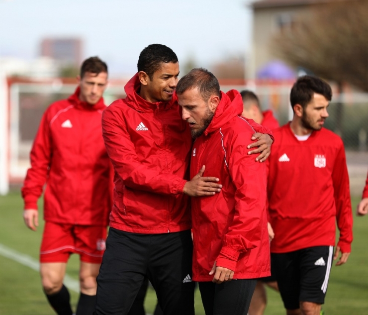 Sivasspor’da Neşeli İdman