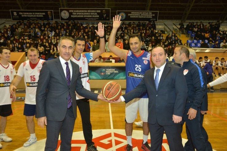 Okul Sporları Açılış Töreni İle Başladı