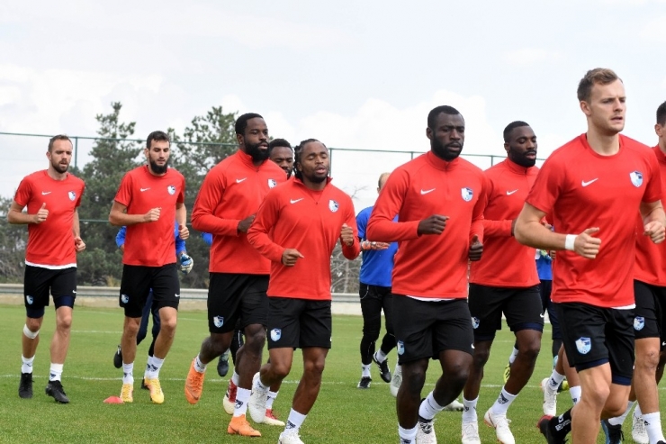 Mehmet Özdilek: "Antalyaspor Maçı Bizim İçin Olmazsa Olmaz"