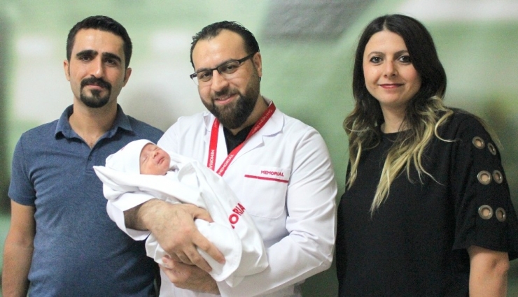 Doğduğu Gün Yapılan Ameliyatla Yaşama Tutundu