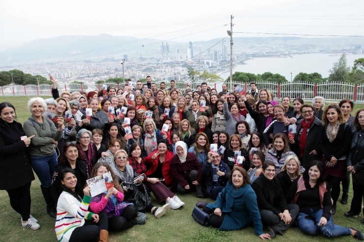 Başkan Karabağ’ın Gönüllüleri Sokakta