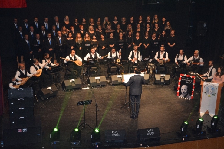 Neşet Ertaş Efeler’de Türküleri İle Anıldı