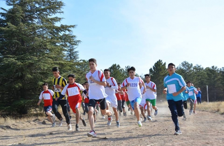 Okul Sporları Kros Yarışmaları İle Başladı