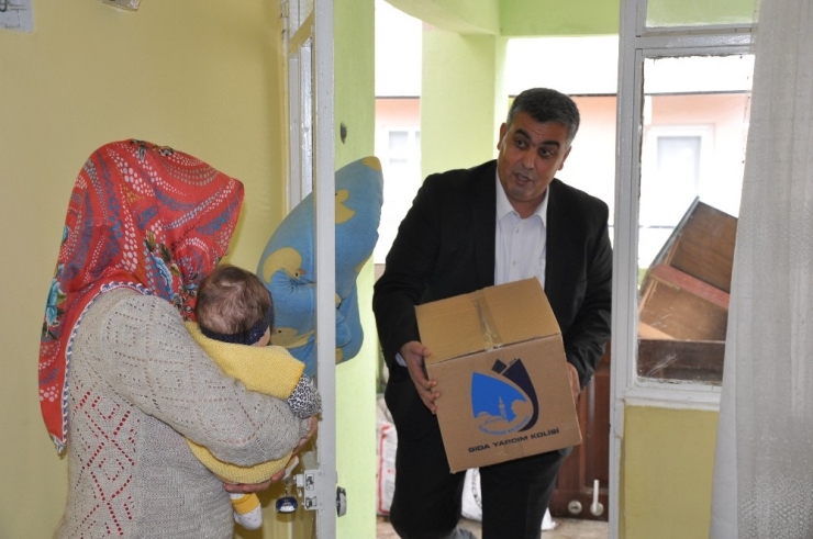 Minik Eslem’e Yardım Eli Uzandı