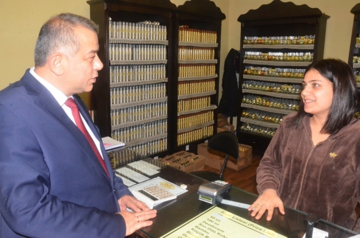 Erdoğan Bıyık’a Esnaflar Büyük İlgi Gösterdi