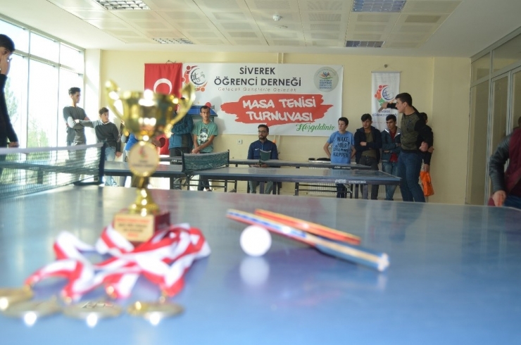 Siverek’te Liselerarası Masa Tenisi Turnuvası